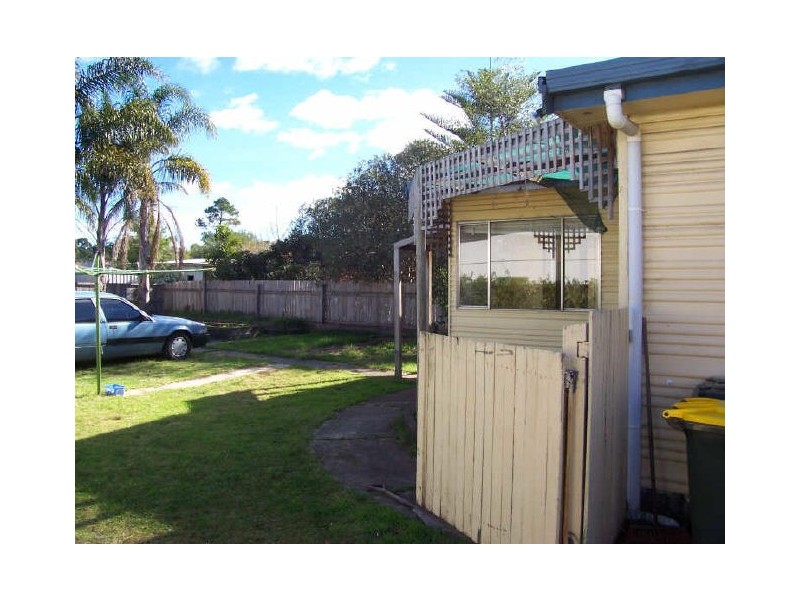 104 Beach Road, Batemans Bay NSW 2536