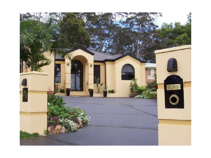 25 Michener Court, Long Beach NSW 2536