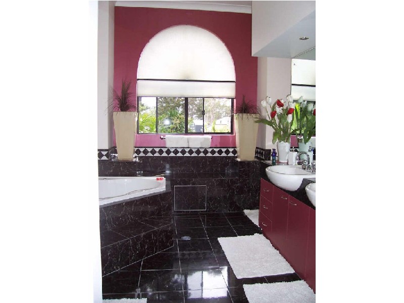 25 Michener Court, Long Beach NSW 2536
