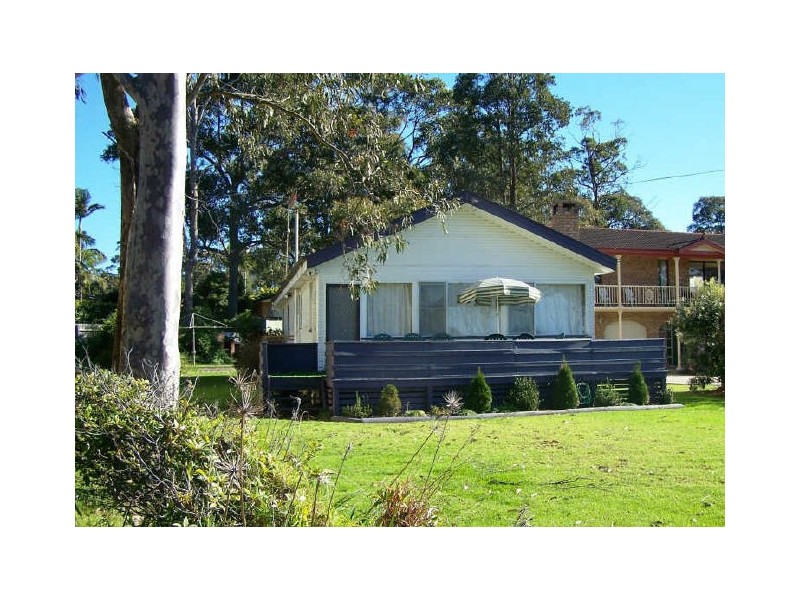 668 Beach Road, Surf Beach NSW 2536