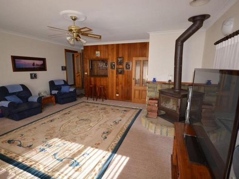 14 Ainslie Parade, Tomakin NSW 2537