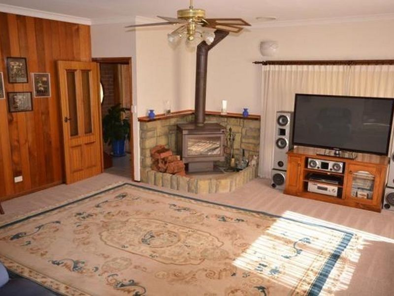 14 Ainslie Parade, Tomakin NSW 2537