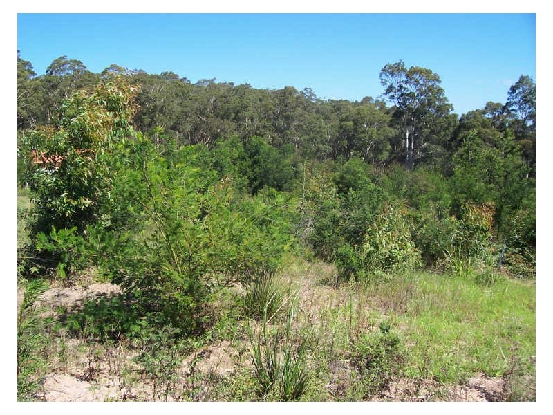 2 Courtenay Crescent, Long Beach NSW 2536