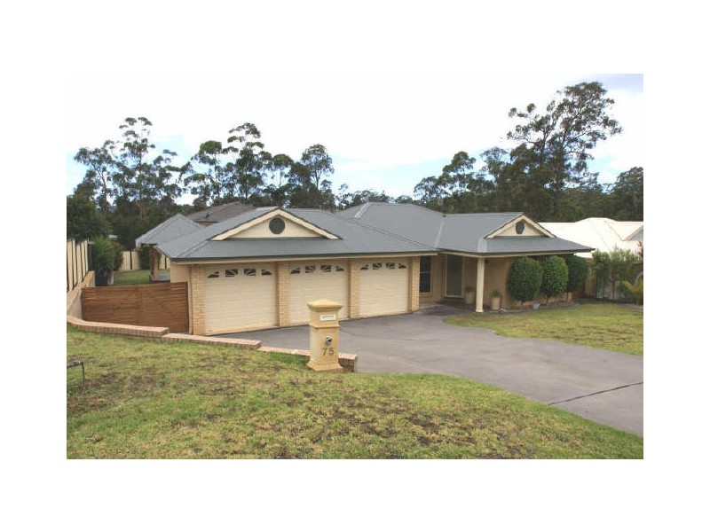 75 Grantham Road, Batehaven NSW 2536