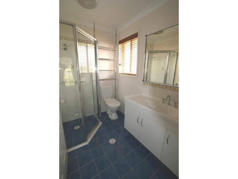 75 Grantham Road, Batehaven NSW 2536
