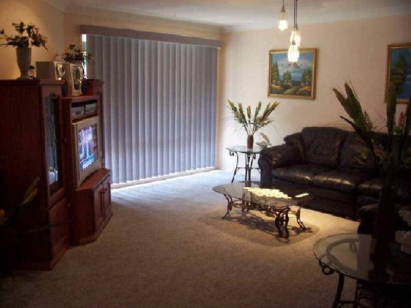 10 Paul  Place, Batehaven NSW 2536