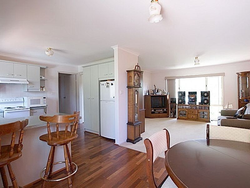 9 Gull Close, Catalina NSW 2536