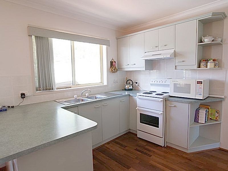 9 Gull Close, Catalina NSW 2536