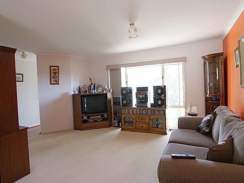 9 Gull Close, Catalina NSW 2536