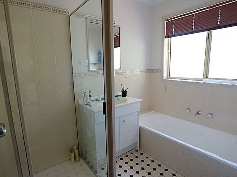 9 Gull Close, Catalina NSW 2536