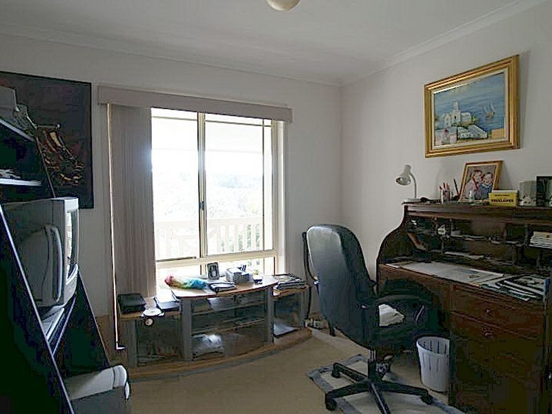 9 Gull Close, Catalina NSW 2536