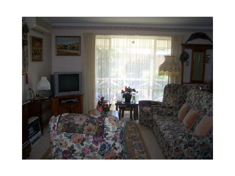 20 Peter Crescent, Batehaven NSW 2536