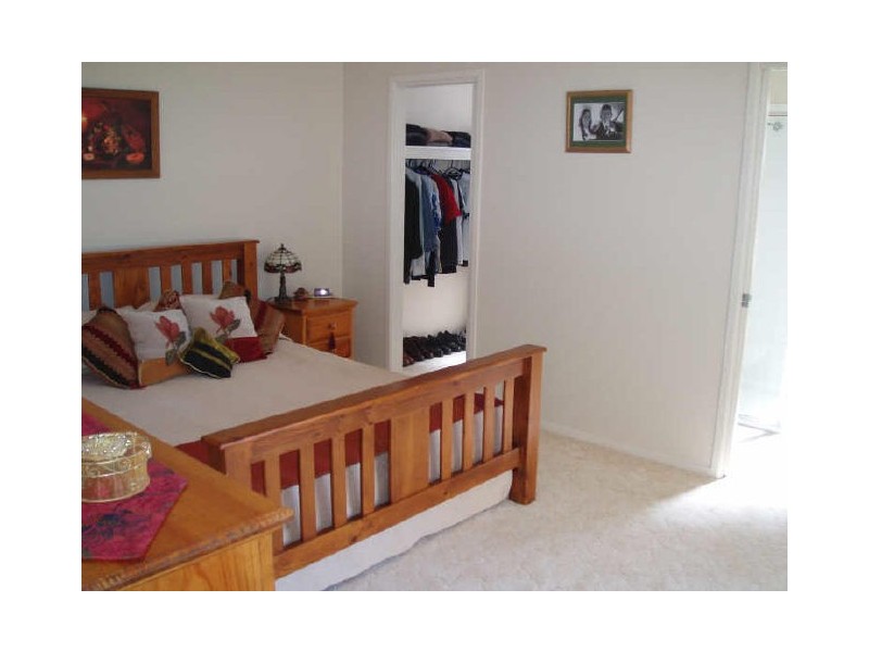 8/9 Eric Fenning Drive, Surf Beach NSW 2536