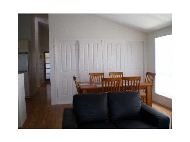 2/8 FAUNA AVE, Long Beach NSW 2536