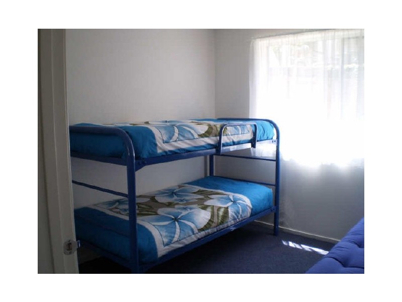 2/8 FAUNA AVE, Long Beach NSW 2536