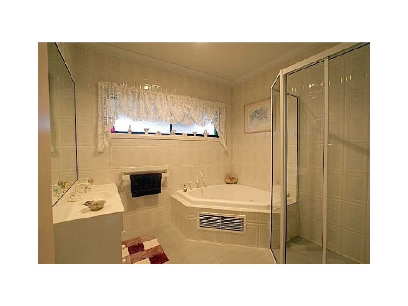 83 Edward Road, Batehaven NSW 2536