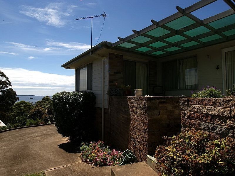 11 Calga Crescent, Catalina NSW 2536