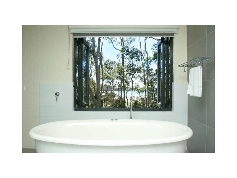 9 Billabong Place, Surf Beach NSW 2536