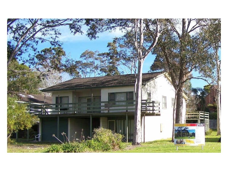 670 Beach Road, Surf Beach NSW 2536