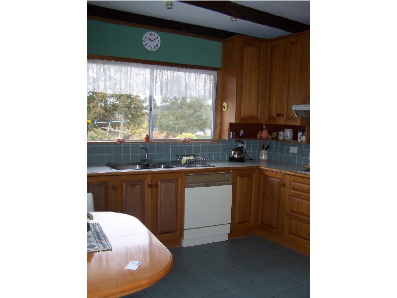 610 Beach Road, Surf Beach NSW 2536