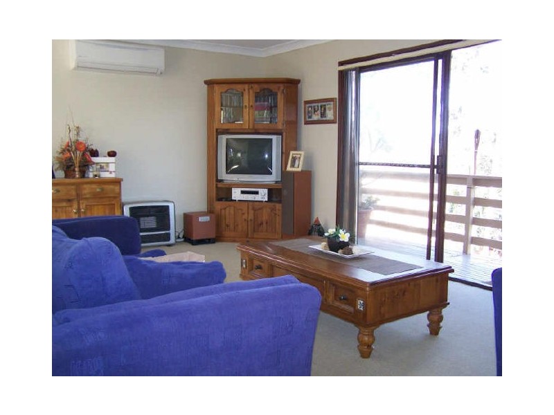 13 Hawks Nest Place, Surfside NSW 2536