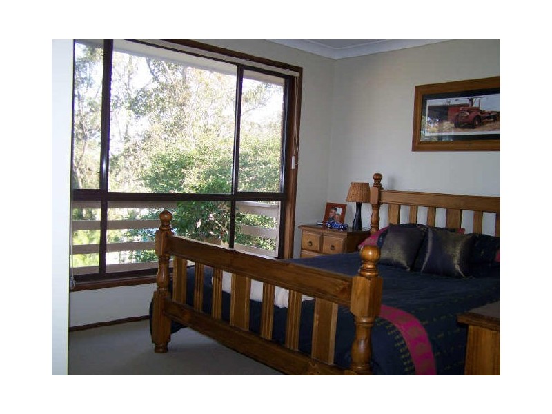 13 Hawks Nest Place, Surfside NSW 2536