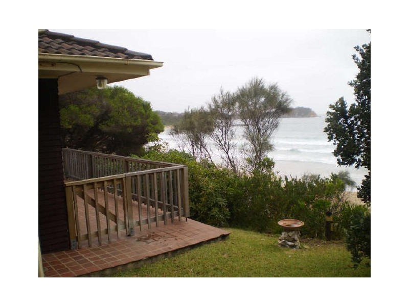 18 KNOWLMAN RD, Rosedale NSW 2536