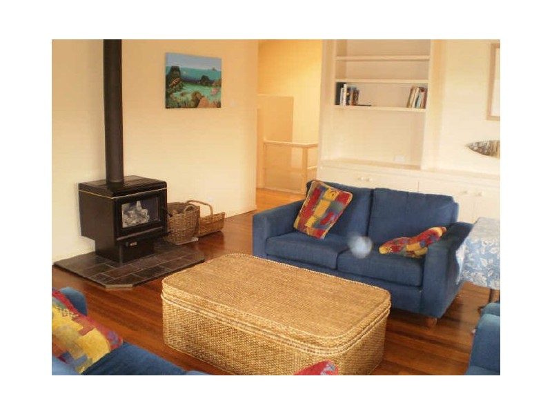 18 KNOWLMAN RD, Rosedale NSW 2536