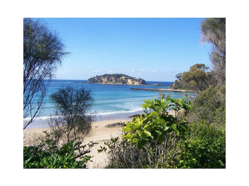 18 KNOWLMAN RD, Rosedale NSW 2536