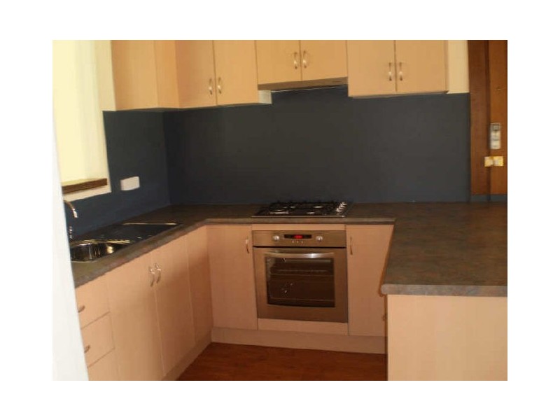 18 DOLPHIN AVE, Batemans Bay NSW 2536