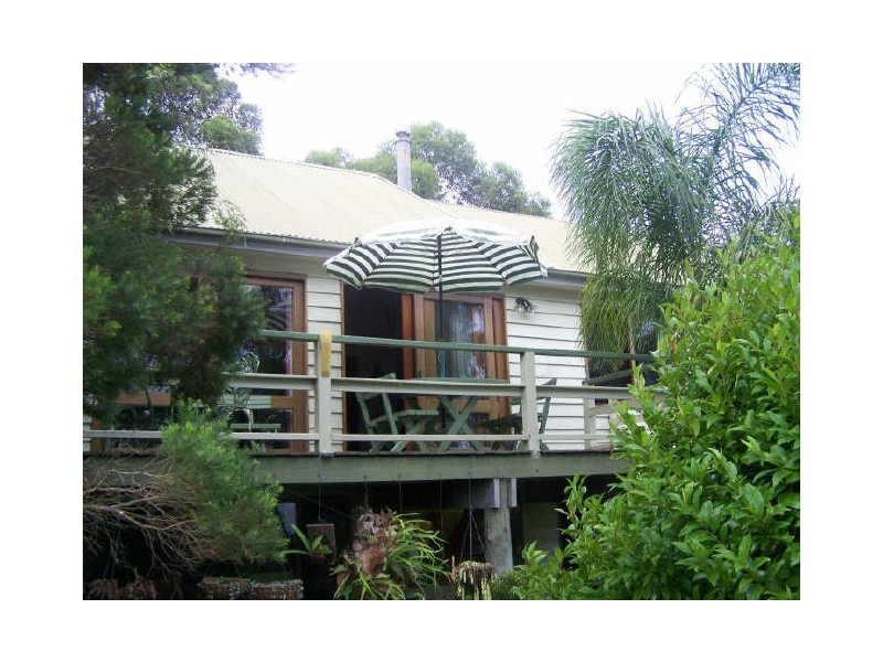 81 Forest Parade, Tomakin NSW 2537