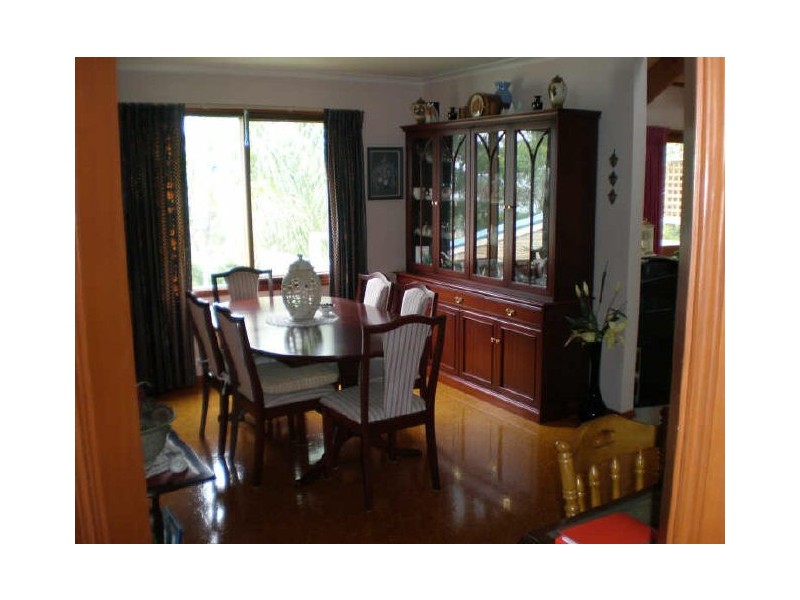 81 Forest Parade, Tomakin NSW 2537