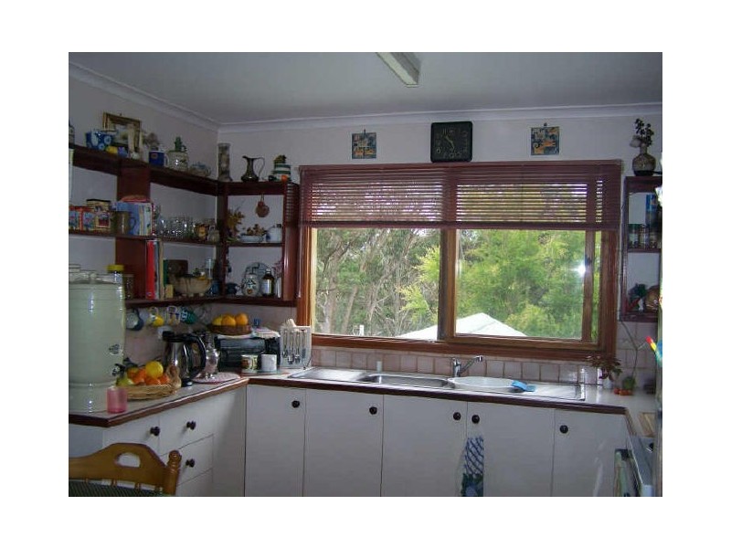 81 Forest Parade, Tomakin NSW 2537
