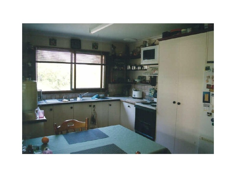 81 Forest Parade, Tomakin NSW 2537