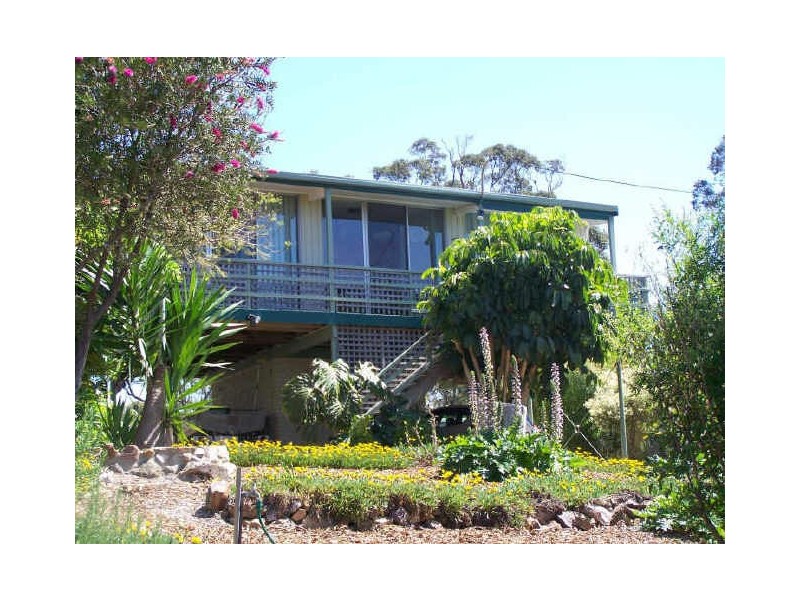 90 VISTA AVE, Catalina NSW 2536