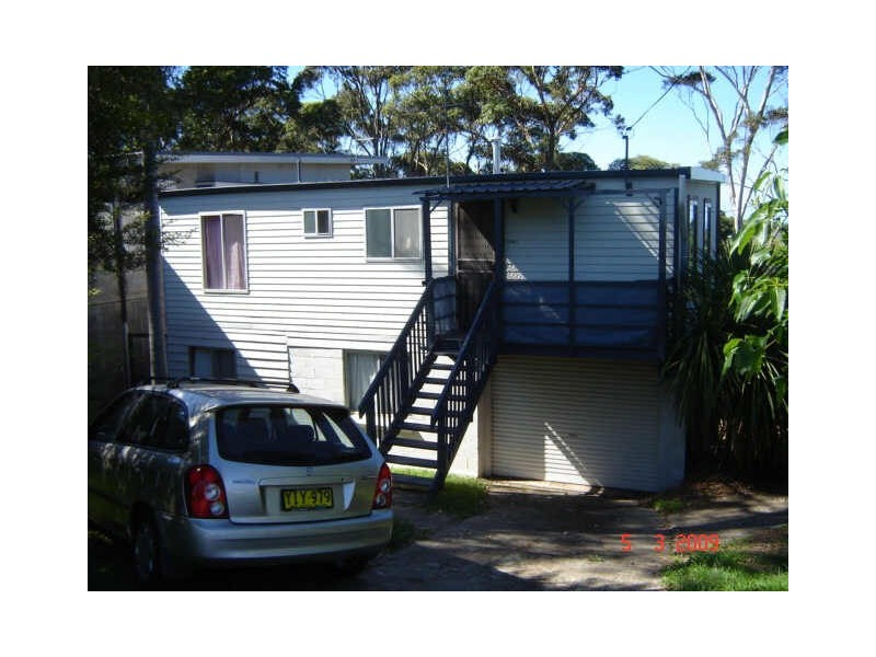 35 Forest Pde, Tomakin NSW 2537