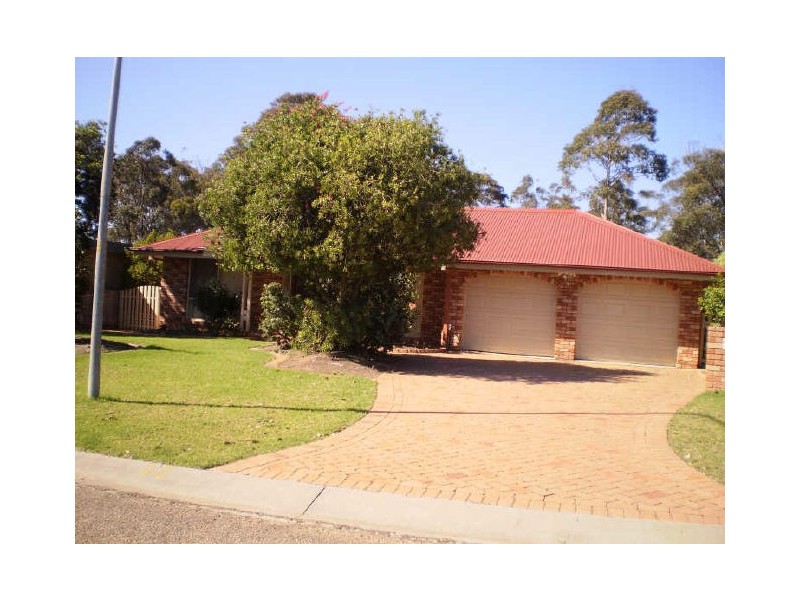 32 LEWANA CLOSE, Lilli Pilli NSW 2536