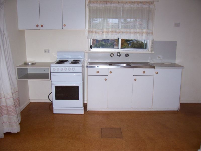 2/117 Beach Road, Batehaven NSW 2536