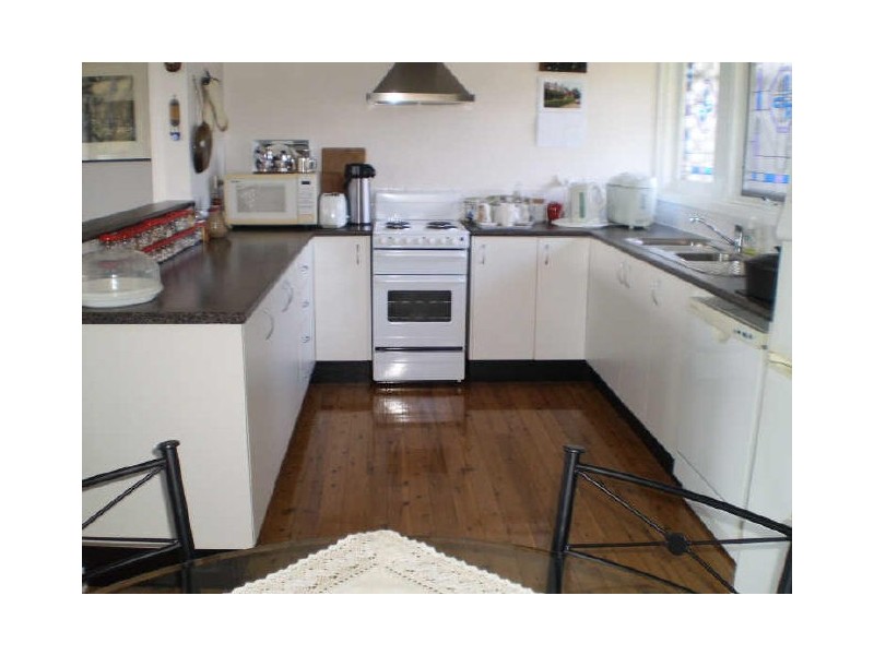 1 PLEASURELEA DRIVE, Sunshine Bay NSW 2536