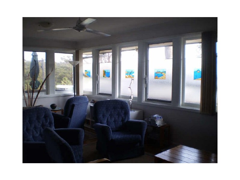 1 PLEASURELEA DRIVE, Sunshine Bay NSW 2536