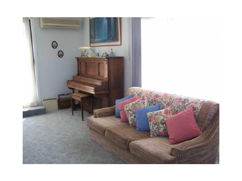 29 Calton Road, Batehaven NSW 2536