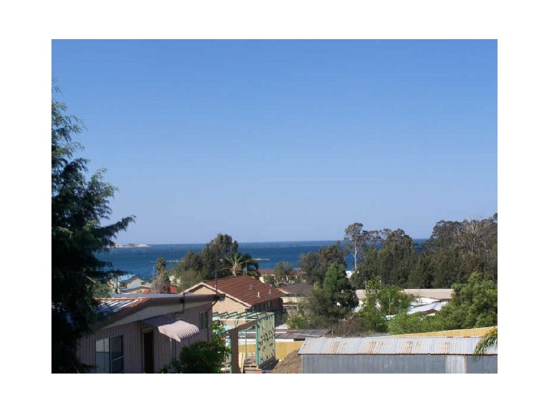 29 Calton Road, Batehaven NSW 2536