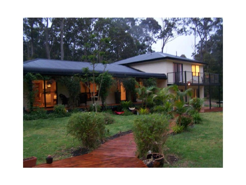 26 The Outlook Road, Surfside NSW 2536