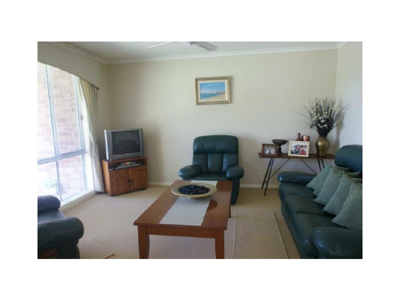 26b Kauzal Crescent, Surf Beach NSW 2536