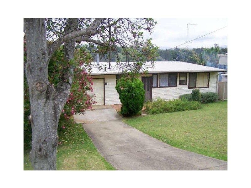 22 VISTA AVE, Catalina NSW 2536