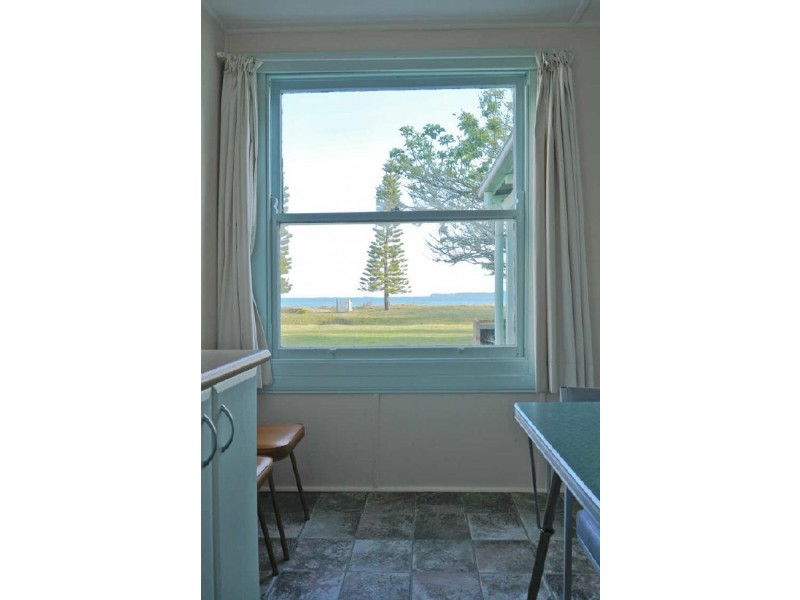 14 Sandy Pl, Long Beach NSW 2536