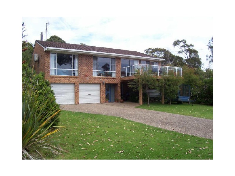 674 Beach Road, Surf Beach NSW 2536