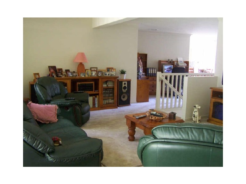 2 Penguin Place, Catalina NSW 2536