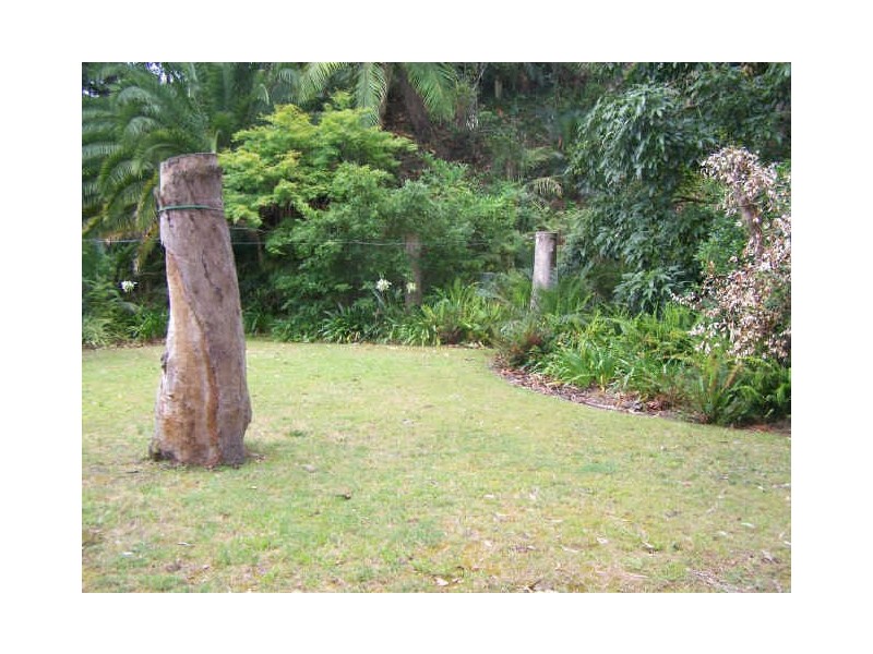 25 Myamba Parade, Surfside NSW 2536