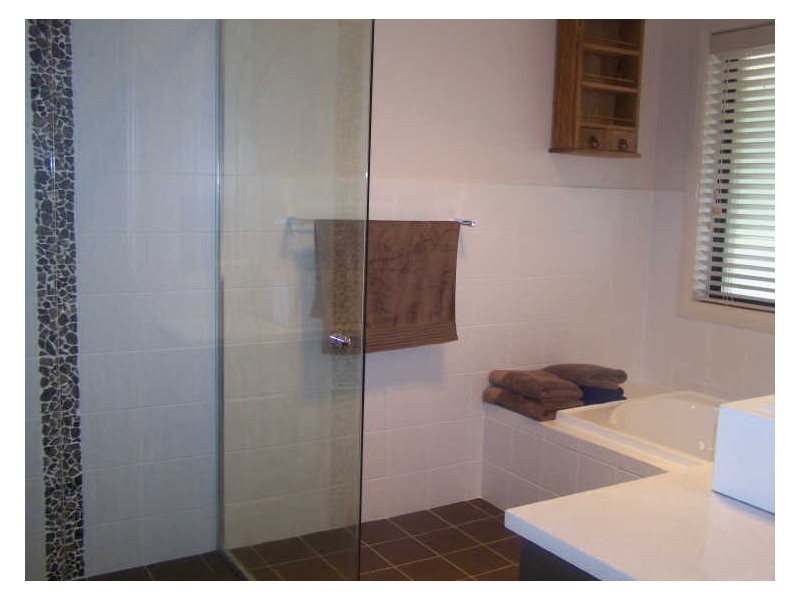 24 Clearwater Terrace, Mossy Point NSW 2537